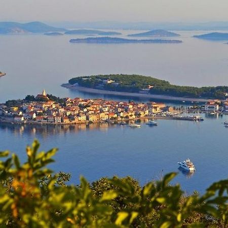 Appartamento Tutini Dvori Primošten Esterno foto