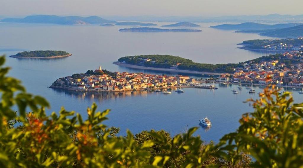 Appartamento Tutini Dvori Primošten Esterno foto