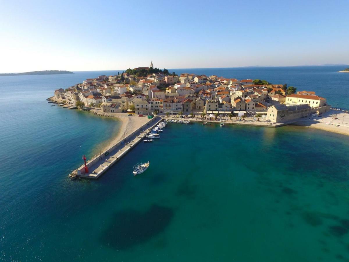 Appartamento Tutini Dvori Primošten Esterno foto